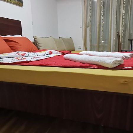Center Apartment Delfina Ohrid Eksteriør bilde